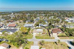 Picture of 1550 Royal Rd, Venice, FL 34293