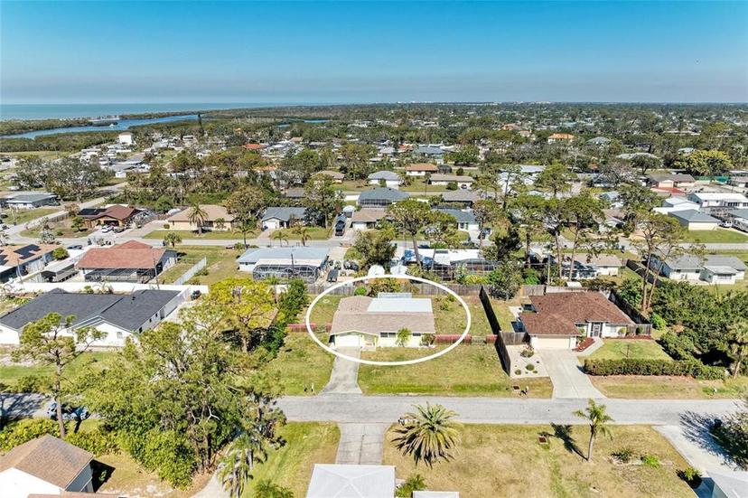 Picture of 1550 Royal Rd, Venice FL 34293