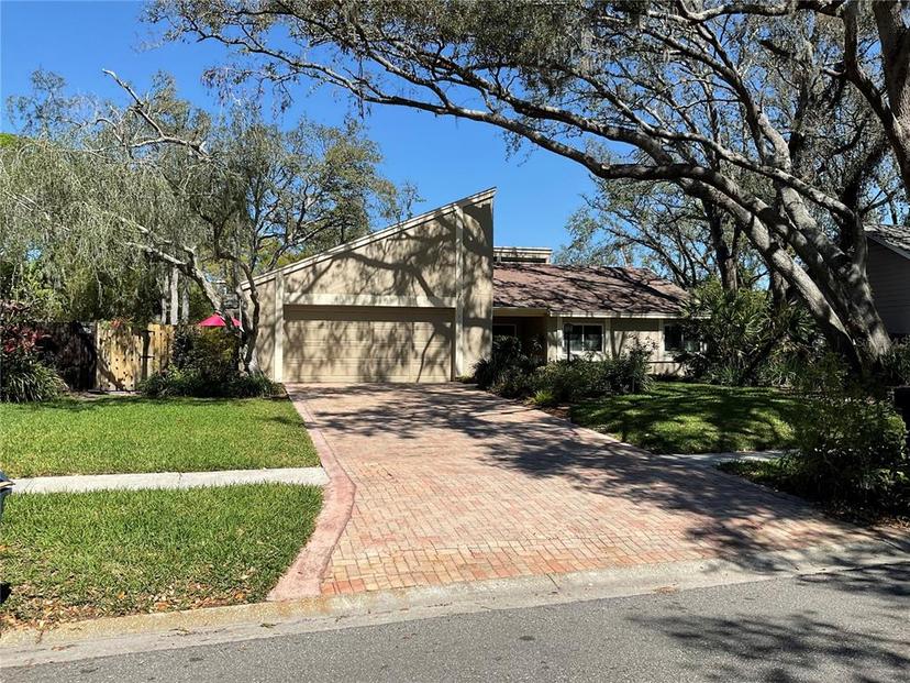 Picture of 11712 Palmer Drive, Tampa FL 33624