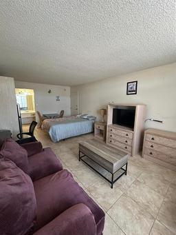 Picture of 43420 Highway 27 Unit 457, Davenport, FL 33837