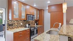 Picture of 5562 Hayden Boulevard, Sarasota, FL 34232