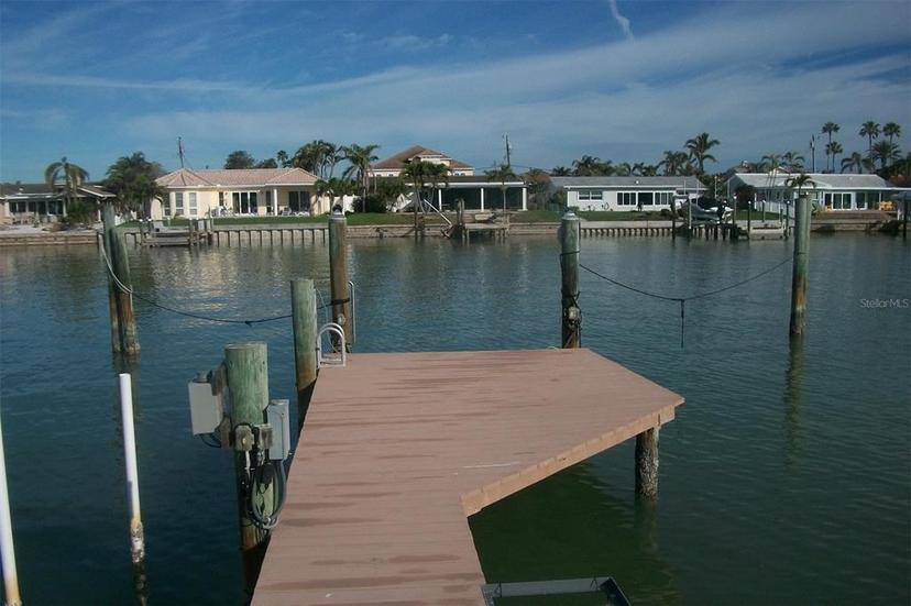 Picture of 780 116Th Avenue, Treasure Island FL 33706