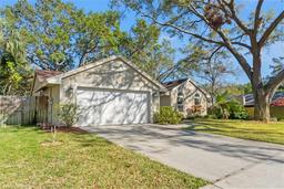 Picture of 7440 Mint Julep Drive, Riverview, FL 33578