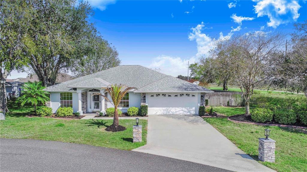 Picture of 322 W Peabody Circle, Avon Park, FL 33825