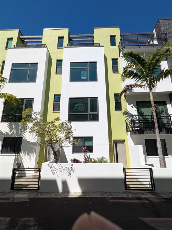 Picture of 923 Arlington Avenue N, St Petersburg, FL 33705