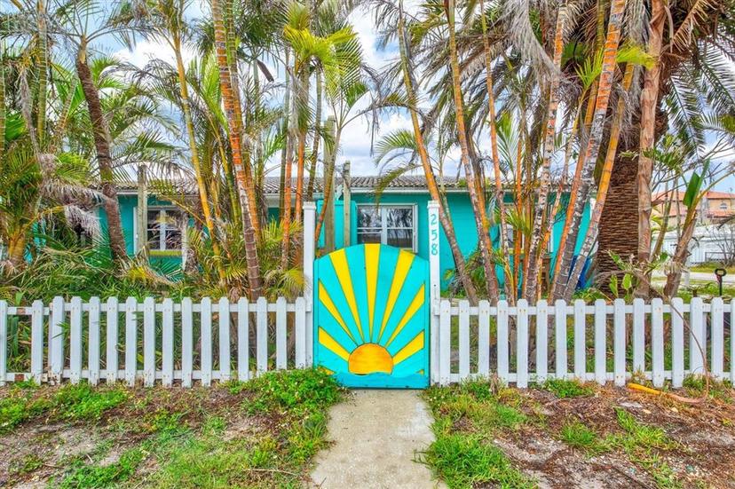 Picture of 256 144Th Avenue, Madeira Beach FL 33708