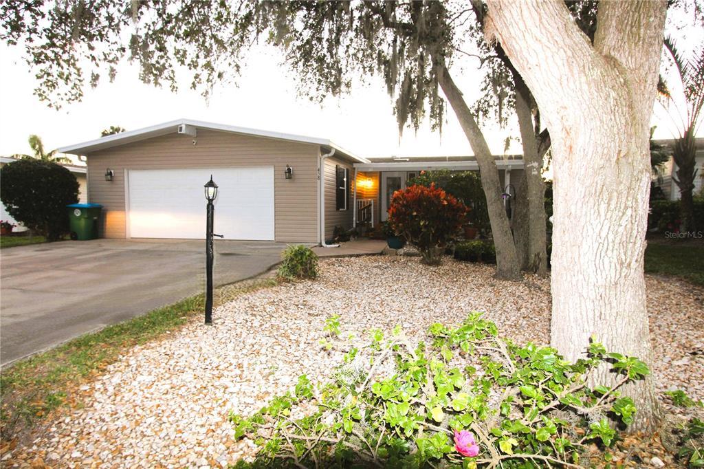 Picture of 458 Sioux Boulevard, Oak Hill, FL 32759