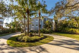Picture of 12808 Harborwood Drive, Largo, FL 33774