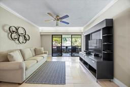 Picture of 36750 Us Highway 19 N Unit 3-210, Palm Harbor, FL 34684