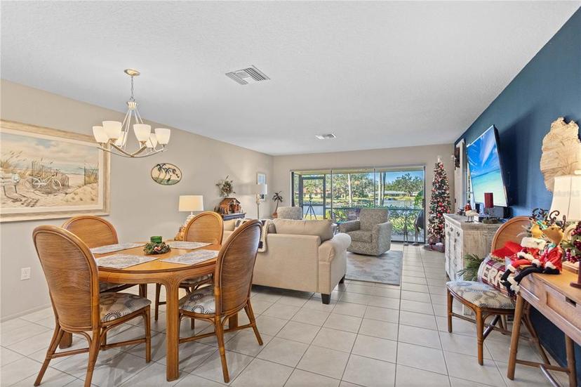 Picture of 5635 Golf Pointe Dr Unit 105, Sarasota FL 34243