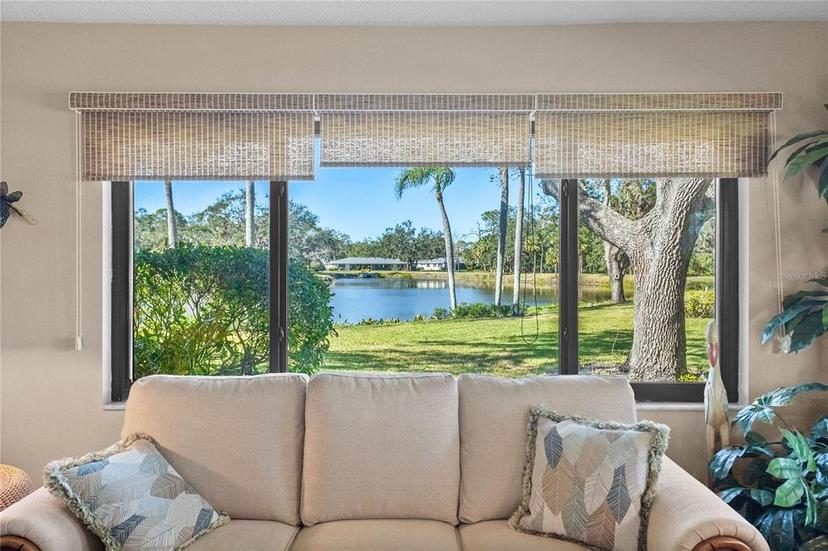 Picture of 5635 Golf Pointe Dr Unit 105, Sarasota FL 34243