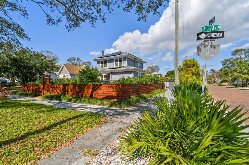 Picture of 4205 1St Avenue N, St Petersburg FL 33713