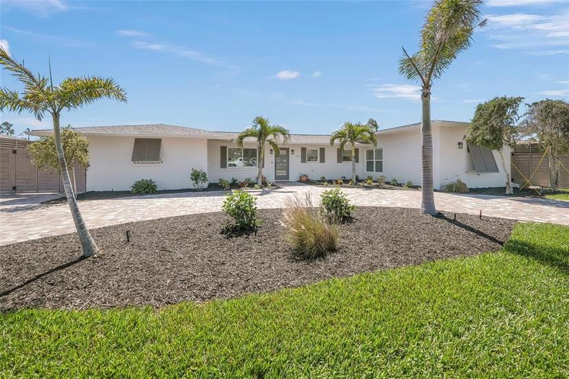 Picture of 317 Gulf Drive, Venice FL 34285