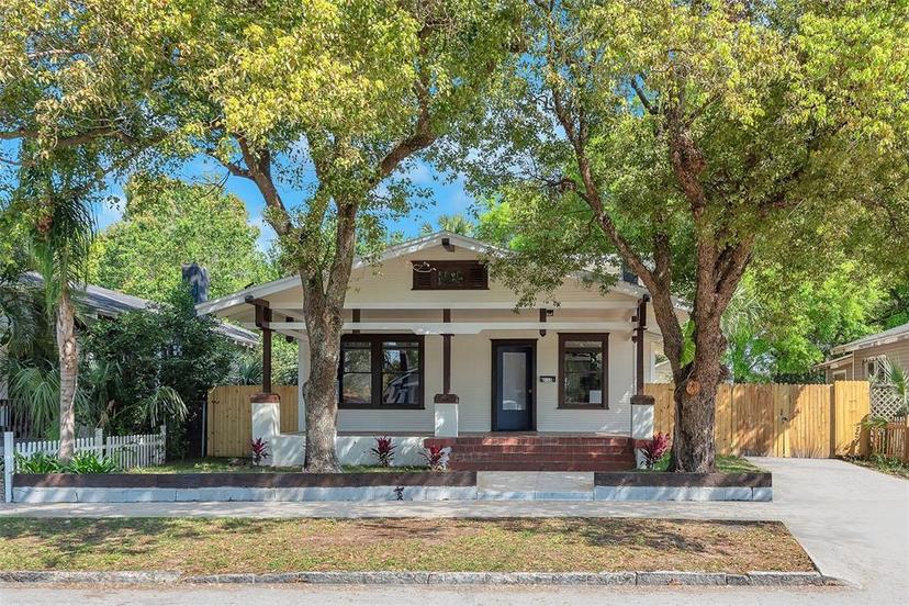 Picture of 710 E Plymouth Street, Tampa FL 33603
