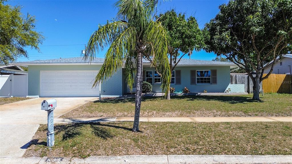 Picture of 10915 Hammock Drive, Largo, FL 33774
