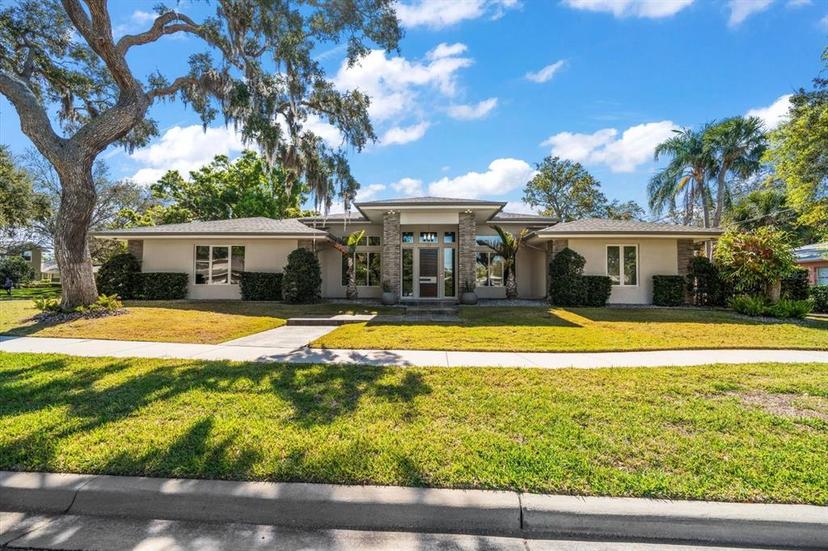 Picture of 217 Manatee Road, Belleair FL 33756