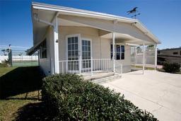 Picture of 4742 Stuey Drive Lot 305, Zephyrhills, FL 33541
