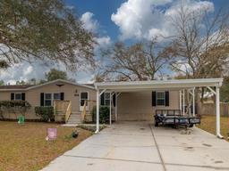 Picture of 18680 SE 55Th Place, Ocklawaha, FL 32179