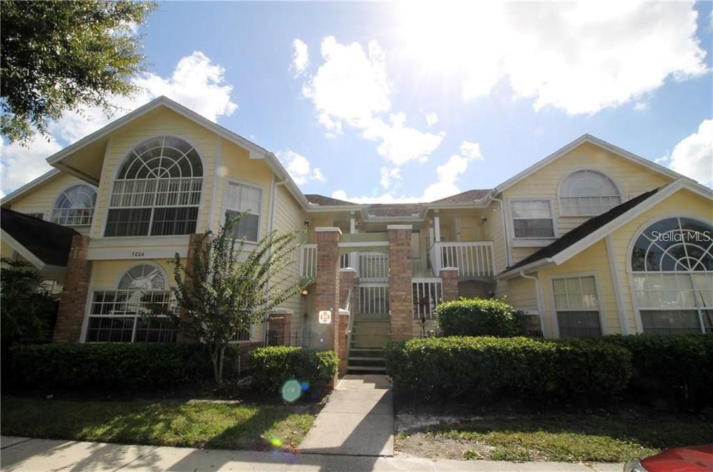 Picture of 5004 Laguna Bay Circle Unit 54, Kissimmee, FL 34746