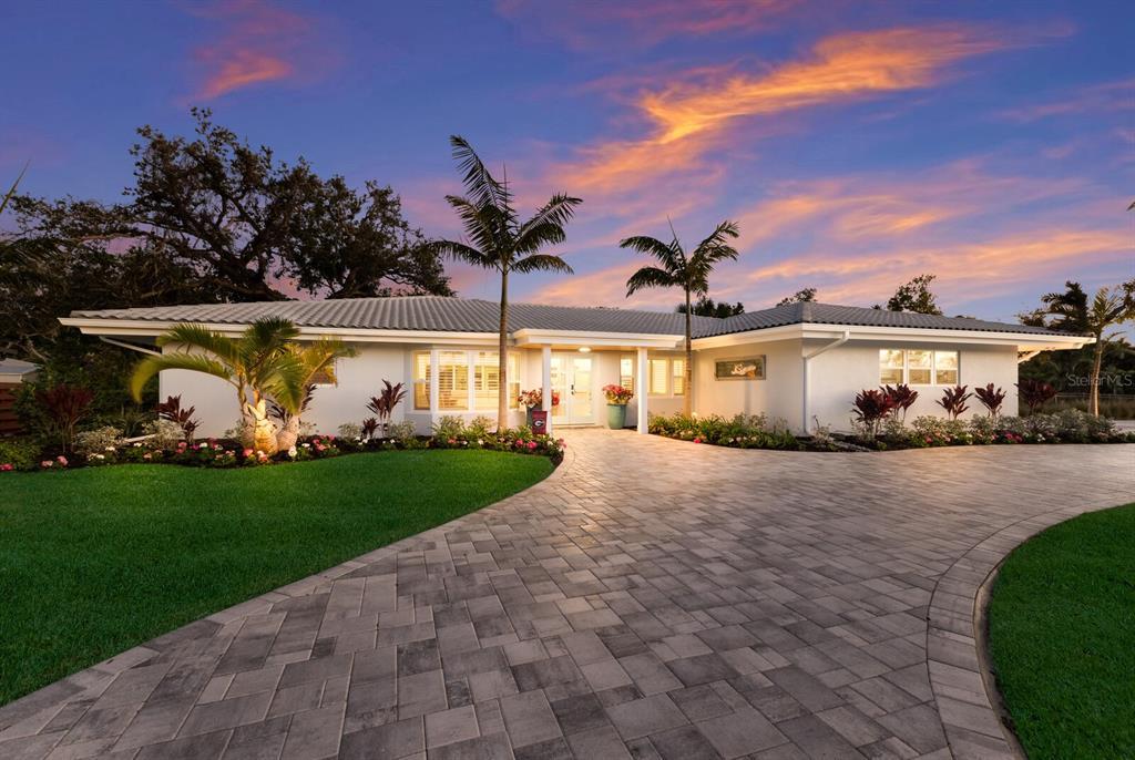 Picture of 1806 Caribbean Drive, Sarasota, FL 34231