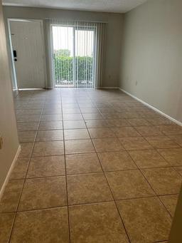 Picture of 4215 S Semoran Boulevard Unit 2, Orlando, FL 32822