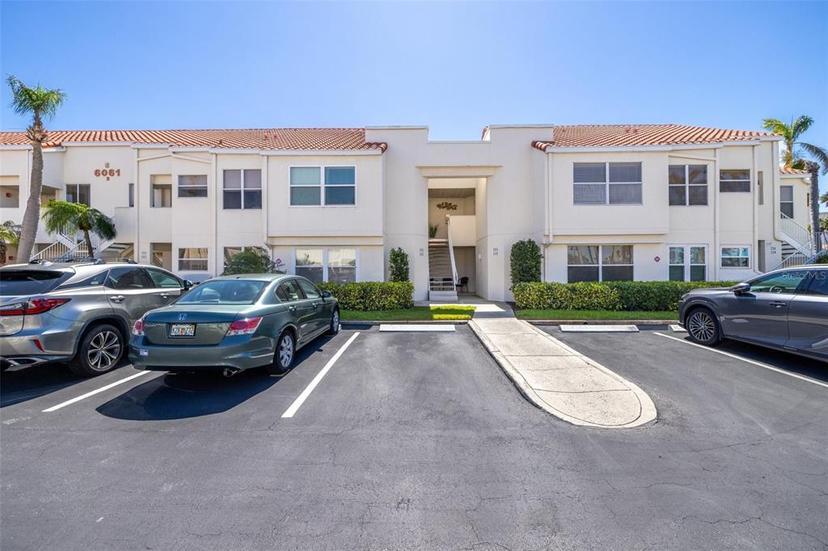 Picture of 6061 Bahia Del Mar Boulevard Unit 112, St Petersburg FL 33715