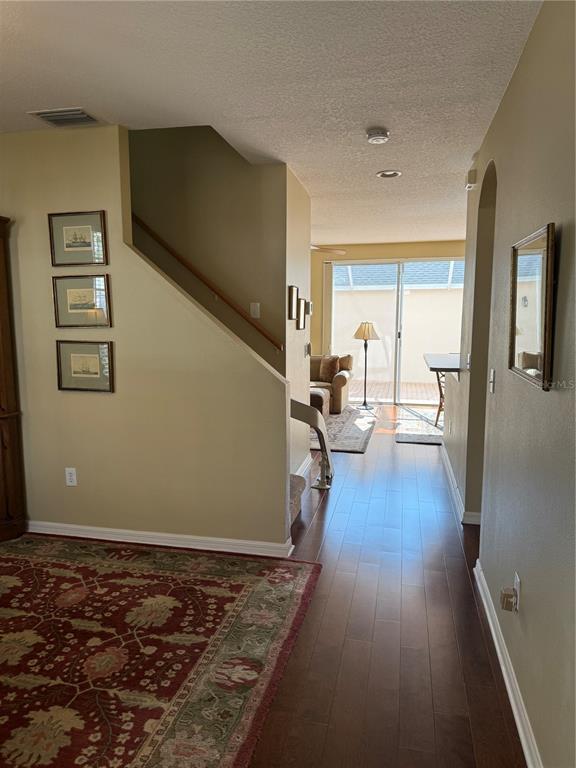 Picture of 10002 Bradwell Place, Tampa FL 33626