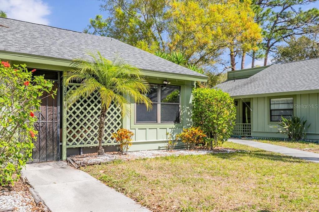 Picture of 5084 Barrington Circle Unit 3202, Sarasota, FL 34234