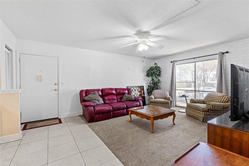 Picture of 1700 SW 16Th Court Unit J2, Gainesville FL 32608
