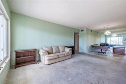 Picture of 2455 Finlandia Lane Unit 57, Clearwater, FL 33763