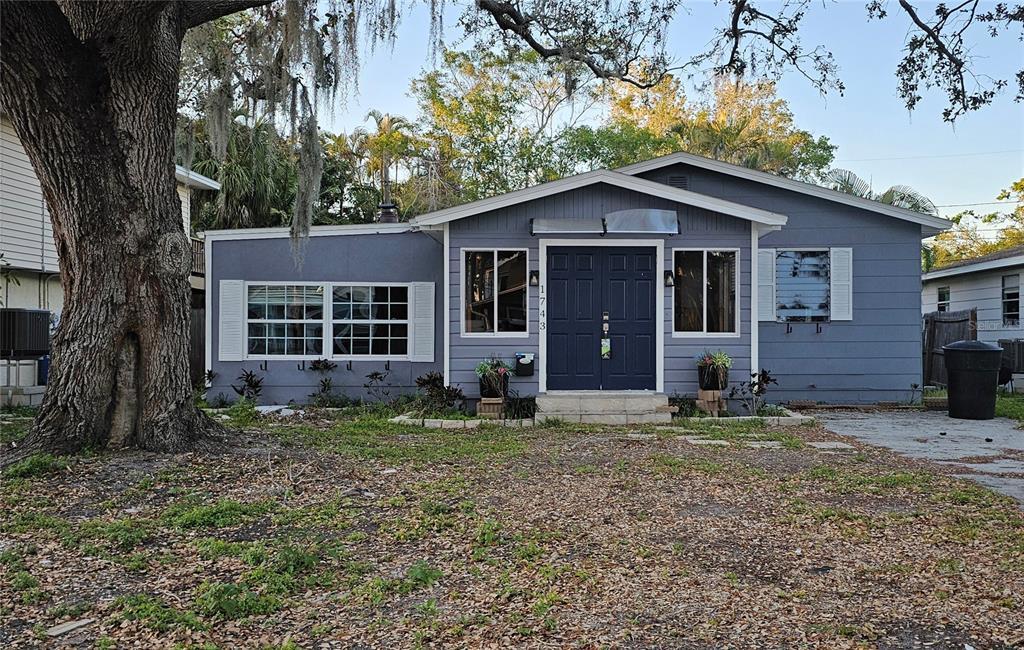 Picture of 1743 Maryland Avenue Ne, St Petersburg, FL 33703