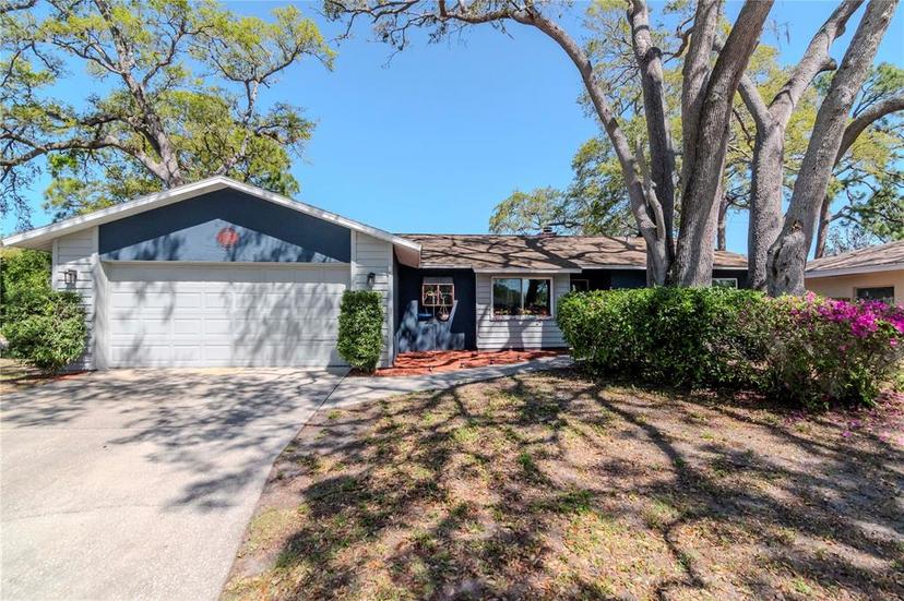 Picture of 912 Lakewood Drive, Dunedin FL 34698