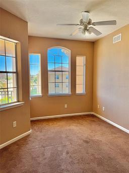 Picture of 619 Terrace Ridge Circle Unit 619, Davenport, FL 33896