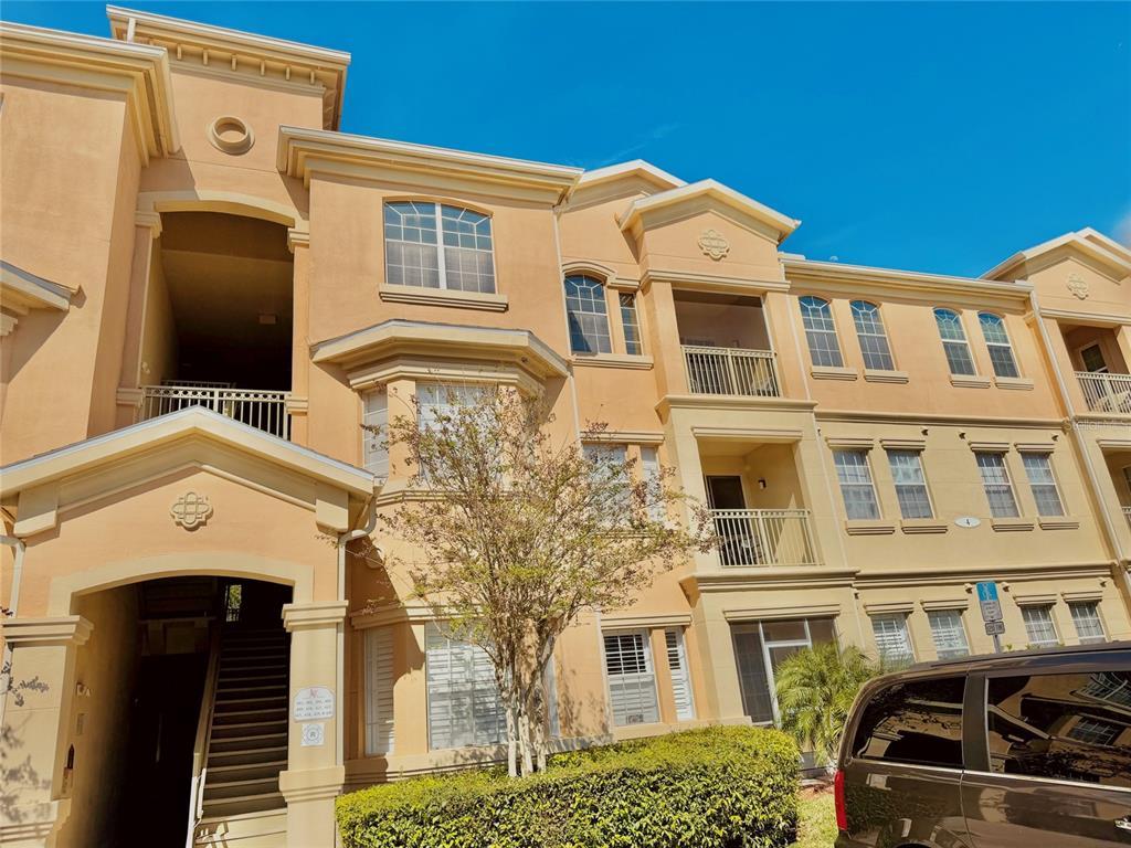Picture of 619 Terrace Ridge Circle Unit 619, Davenport, FL 33896