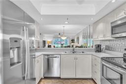 Picture of 6707 Stone River Road Unit 105, Bradenton, FL 34203