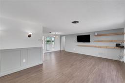 Picture of 1136 Flamingo Road, Venice, FL 34293