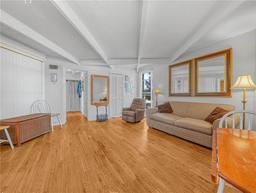 Picture of 1517 Club Circle Unit 8992, Lakeshore, FL 33854