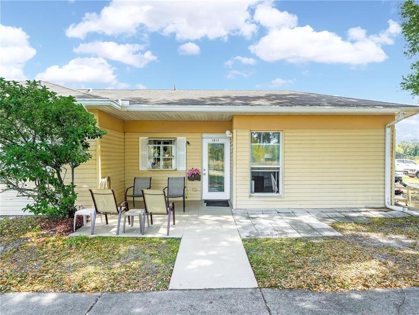 Picture of 1517 Club Circle Unit 8992, Lakeshore FL 33854