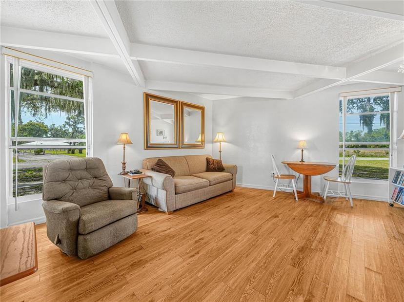 Picture of 1517 Club Circle Unit 8992, Lakeshore FL 33854