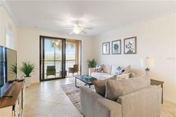 Picture of 16814 Vardon Terrace Unit 305, Bradenton, FL 34211