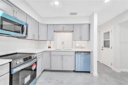 Picture of 3184 Cypress Green Drive, Palm Harbor, FL 34684