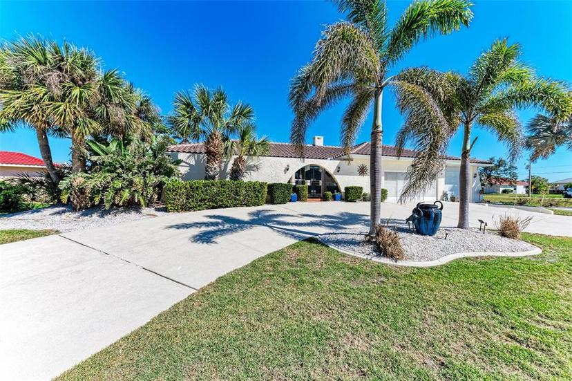 Picture of 740 Via Esplanade, Punta Gorda FL 33950