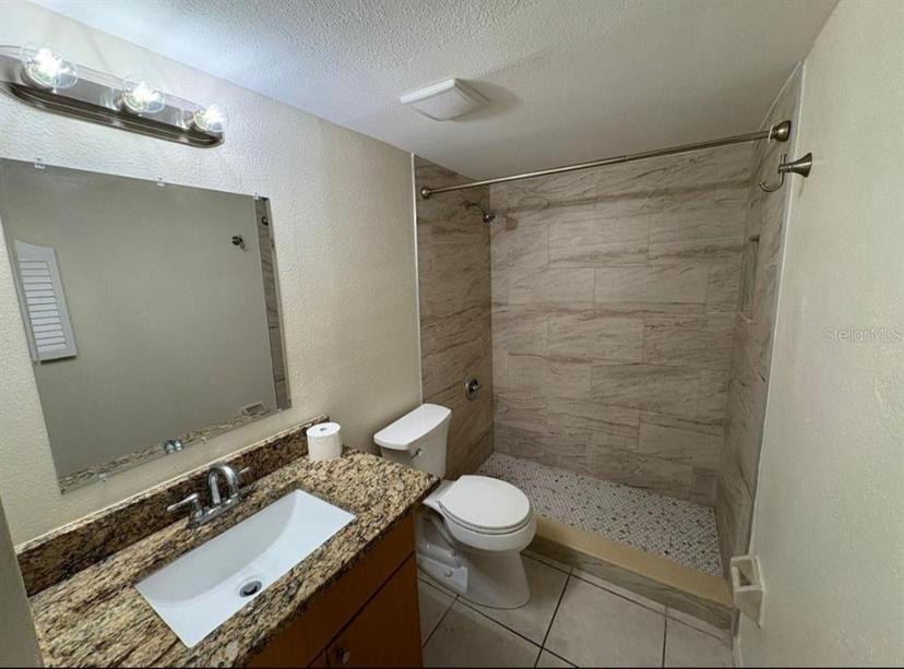 Picture of 2820 Somerset Park Drive Unit 101, Tampa FL 33613