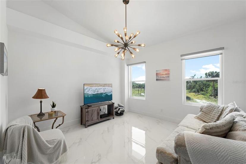 Picture of 200 Gardens Edge Drive Unit 222, Venice FL 34285