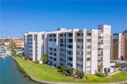 Picture of 450 Treasure Island Causeway Unit 507, Treasure Island, FL 33706