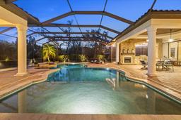 Picture of 16312 Palmettoglen Court, Lithia, FL 33547