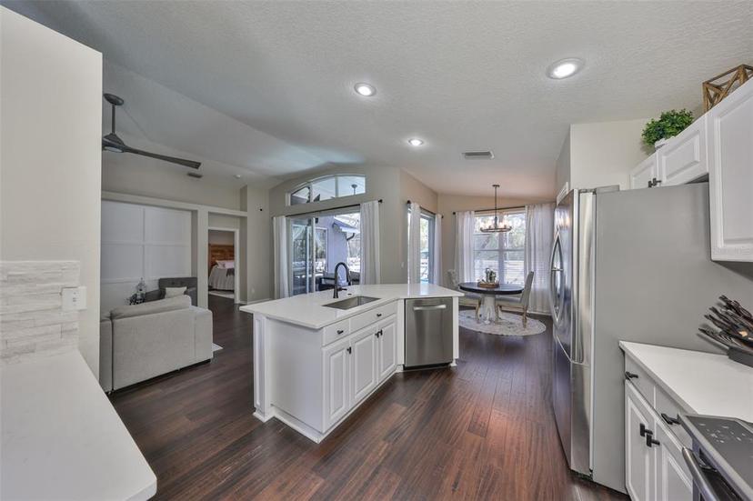 Picture of 2516 Allwood Avenue, Valrico FL 33596