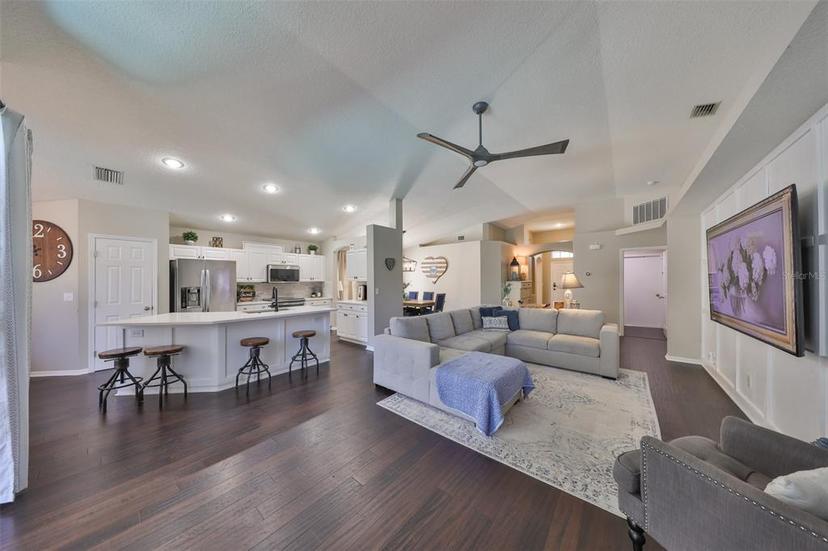Picture of 2516 Allwood Avenue, Valrico FL 33596