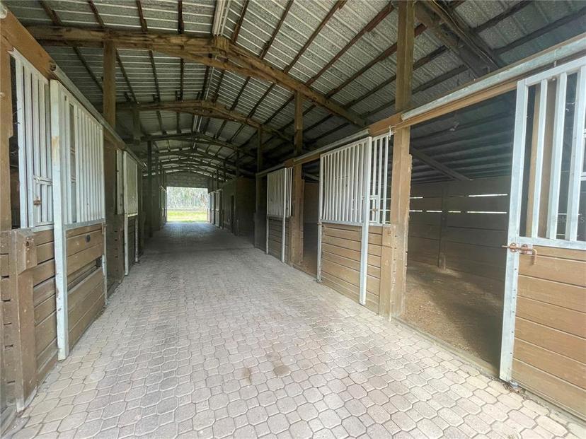 Picture of 1083 Cowart Road, Plant City FL 33567