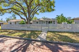 Picture of 4808 4Th Avenue S, St Petersburg, FL 33711
